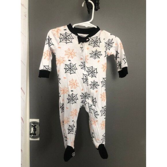 Burts bees baby Halloween pajamas pjs 3 to 6 month - Picture 1 of 5